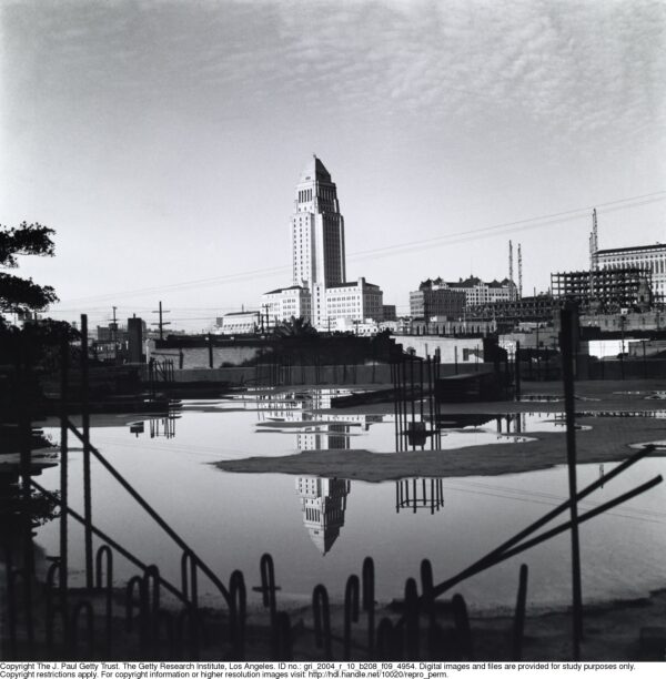 Julius Shulman - "Los Angeles City Hall". Union Terminal Station. Los Angeles, Ca. 1933/1934