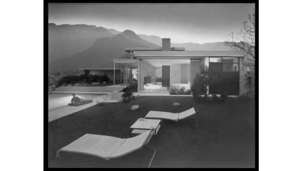 Julius Shulman- "The Kaufmann House". Palm Springs, Ca. Richard Neutra. 1947