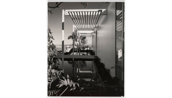 Julius Shulman - Case Study House #23. Triad House. La Jolla (San Diego) Ca. Edward Killingsworth 1960