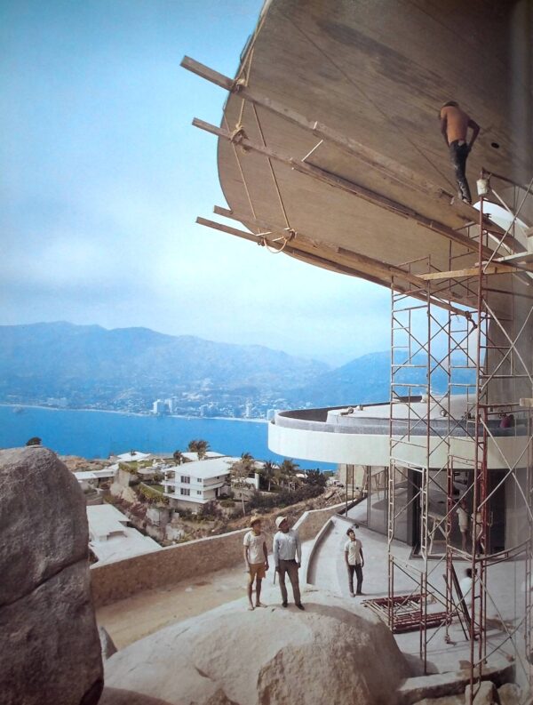 Hardcover Book: Both in German & English Languages. "John Lautner." Barbara-Ann Campbell-Lange. Los Angeles, Ca. 1999 - Image 5